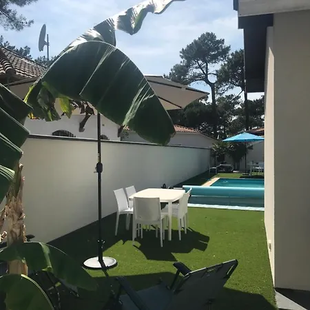 Prázdninový dům Studio Independant Sur Propriete Avec Piscine Partagee *