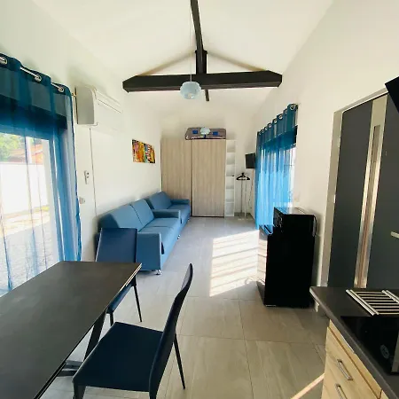 Dom wakacyjny Studio Independant Sur Propriete Avec Piscine Partagee Biscarrosse